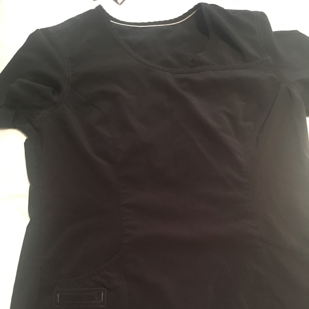 Urbane Scrub top